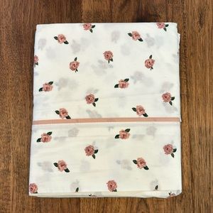 PB Teen Emily & Merritt ditsy floral flat sheet